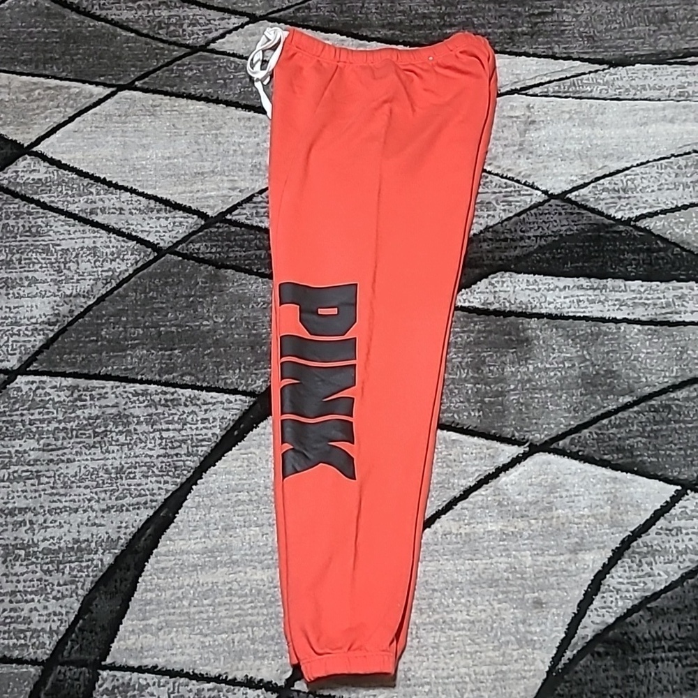 VS PINK 2017 RED LOGO JOGGERS